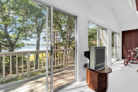 9 Point Rd, Mashpee, MA 02649 photo 14