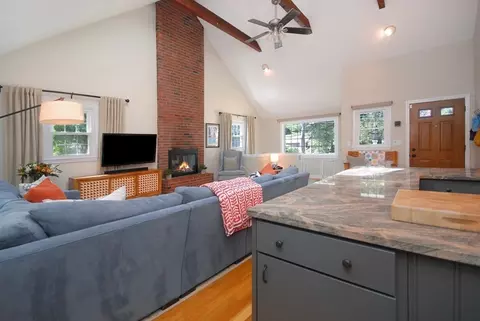 602 Potter Rd, Framingham, MA 01701 photo 10