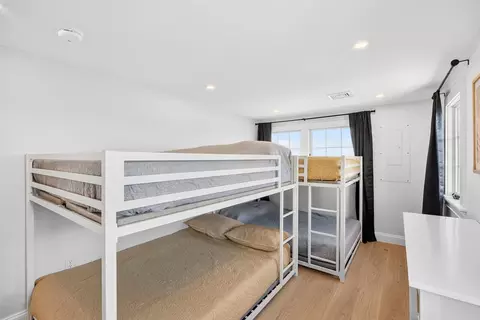 Bedroom - 65 Harmes Way, Eastham, MA 02642 photo 4 of 5