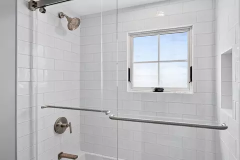 Bath - 65 Harmes Way, Eastham, MA 02642 photo 7 of 7