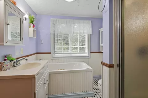 31 Rawson Ave, North Grosvenor Dale, CT 06255 photo 16