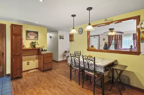 31 Rawson Ave, North Grosvenor Dale, CT 06255 photo 9
