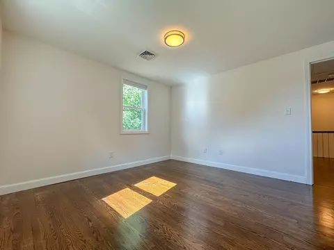 282 Pleasant St, Marblehead, MA 01945 photo 16