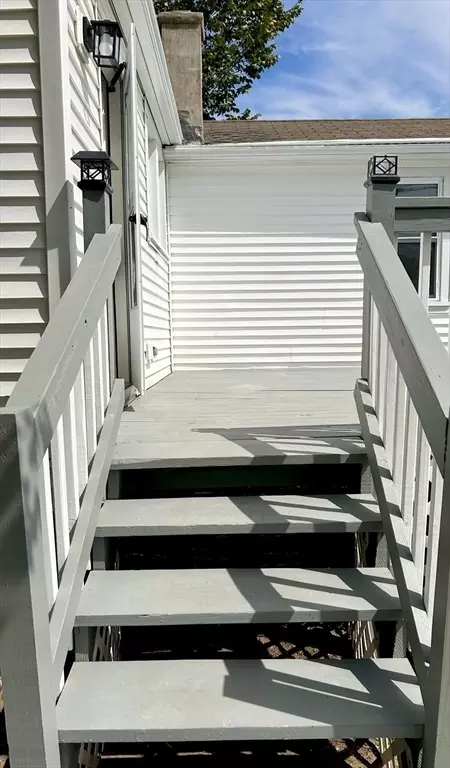 Exterior - 369 Cold Spring Ave, West Springfield, MA 01089 photo 4 of 5