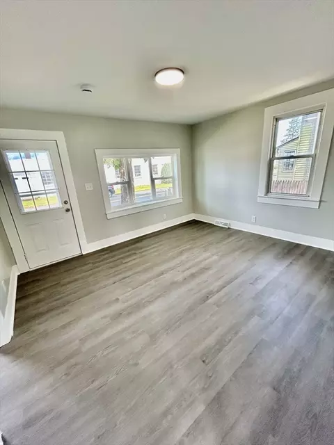 Living - 369 Cold Spring Ave, West Springfield, MA 01089 photo 1 of 2