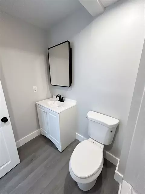 Bath - 369 Cold Spring Ave, West Springfield, MA 01089 photo 4 of 4