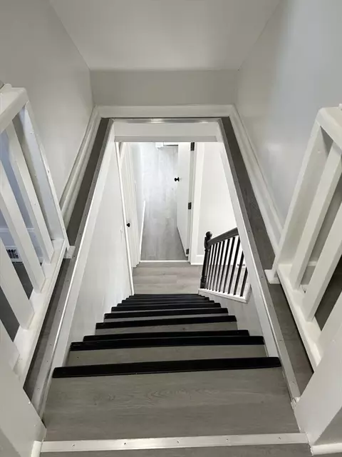 Entry Way - 369 Cold Spring Ave, West Springfield, MA 01089 photo 5 of 5