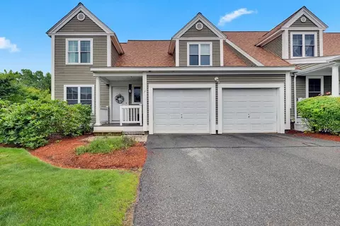 7 Jefferson Ct #7, Uxbridge, MA 01569
