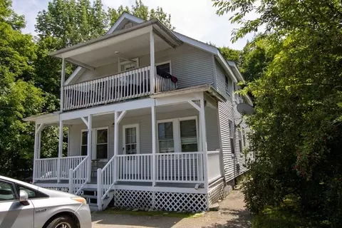 28 Carpenter Rd, Dudley, MA 01571
