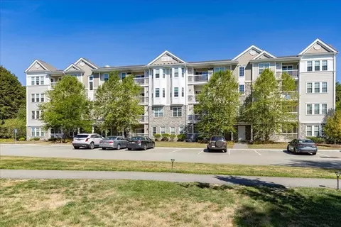 23 Augustus Ct #4006, Reading, MA 01867