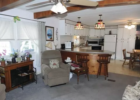 42 Michael St, Wareham, MA 02576 photo 4