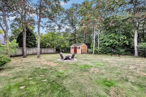 Exterior - 19 Drew Ln, Mashpee, MA 02649 photo 4 of 10