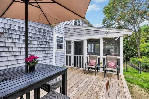 Exterior - 19 Drew Ln, Mashpee, MA 02649 photo 6 of 10