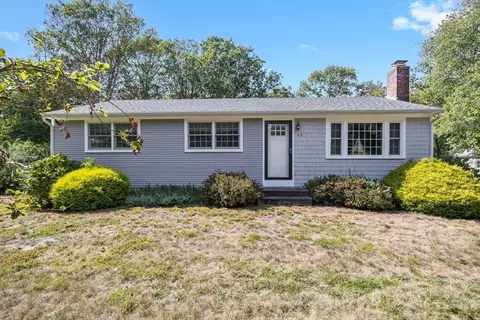 44 Greenville Dr, Forestdale, MA 02644