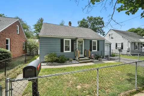 130 Eddy St, Springfield, MA 01104 photo 3