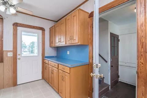 16 Monroe St, Chicopee, MA 01020 photo 20