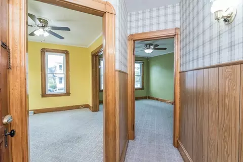 16 Monroe St, Chicopee, MA 01020 photo 5
