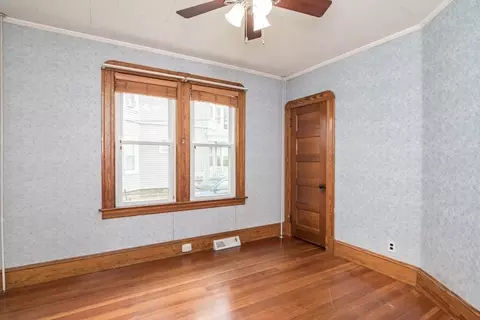 16 Monroe St, Chicopee, MA 01020 photo 10