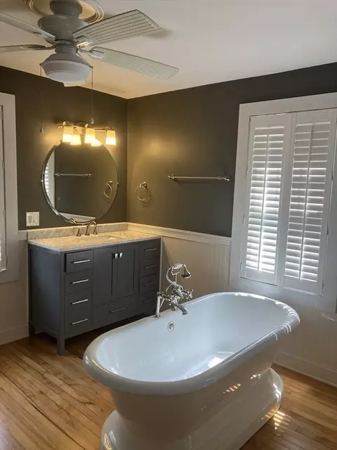 95 Weaver Rd, Springfield, MA 01107 photo 11