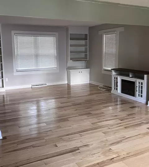 95 Weaver Rd, Springfield, MA 01107 photo 8
