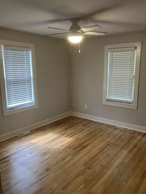 95 Weaver Rd, Springfield, MA 01107 photo 18