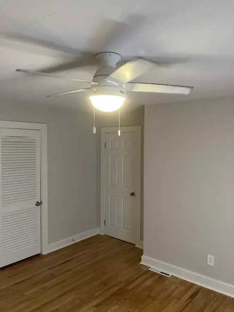 95 Weaver Rd, Springfield, MA 01107 photo 16