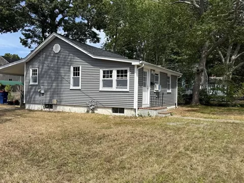 Exterior - 13 Fir St, Wareham, MA 02571 photo 3 of 5