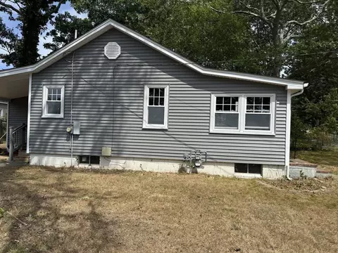Exterior - 13 Fir St, Wareham, MA 02571 photo 2 of 5