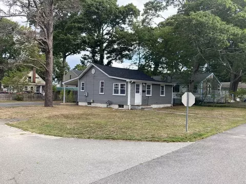 Exterior - 13 Fir St, Wareham, MA 02571 photo 5 of 5