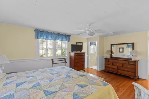 Bedroom - 30 Sunset Ln, Bourne, MA 02532 photo 2 of 5