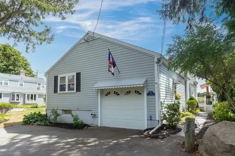 Exterior - 30 Sunset Ln, Bourne, MA 02532 photo 2 of 3