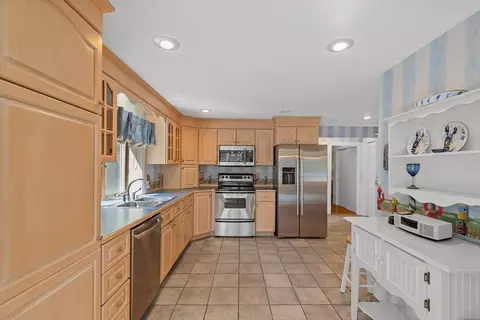 Kitchen - 30 Sunset Ln, Bourne, MA 02532 photo 2 of 6