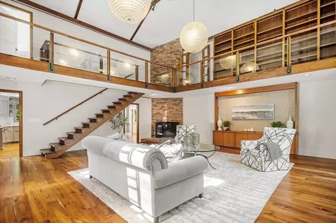 Living - 8 Evergreen Ln, Hingham, MA 02043 photo 3 of 3