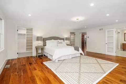 Bedroom - 8 Evergreen Ln, Hingham, MA 02043 photo 2 of 4