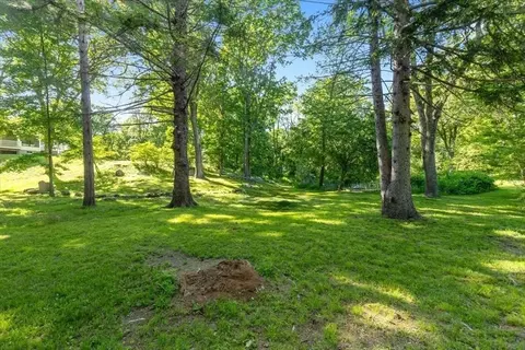Exterior - 8 Evergreen Ln, Hingham, MA 02043 photo 7 of 7