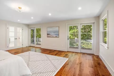 Bedroom - 8 Evergreen Ln, Hingham, MA 02043 photo 3 of 4