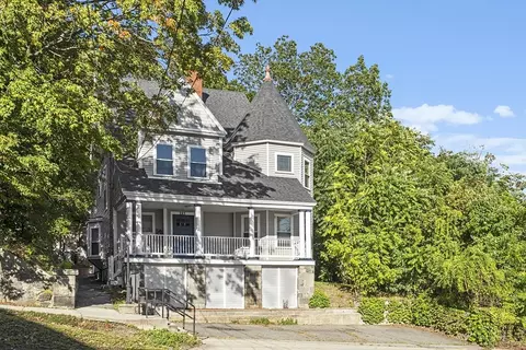 283 Broadway, Methuen, MA 01844