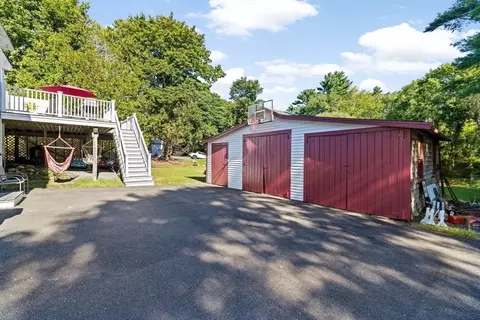 Exterior - 663 Main St, Wareham, MA 02571 photo 5 of 10
