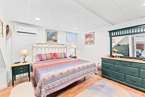 Bedroom - 663 Main St, Wareham, MA 02571 photo 3 of 3