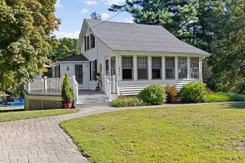 663 Main St, Wareham, MA 02571