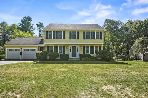 27 Jethro Peters Ln, Northborough, MA 01532