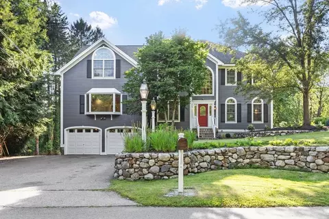 117 Hidden Rd, Andover, MA 01810