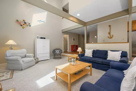 20 Holly Rd, Mashpee, MA 02649 photo 9