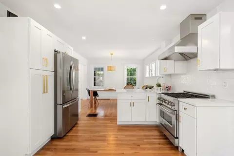 Kitchen - 11 Sherman St, Beverly, MA 01915 photo 4 of 5