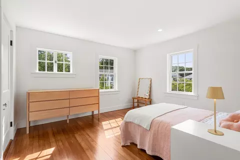Bedroom - 11 Sherman St, Beverly, MA 01915 photo 2 of 4