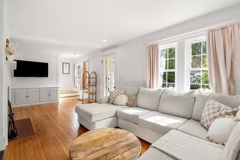 Living - 11 Sherman St, Beverly, MA 01915 photo 4 of 4