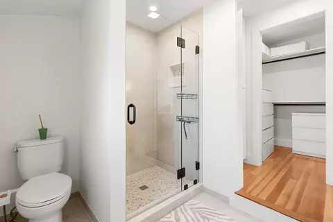 Bath - 11 Sherman St, Beverly, MA 01915 photo 5 of 6