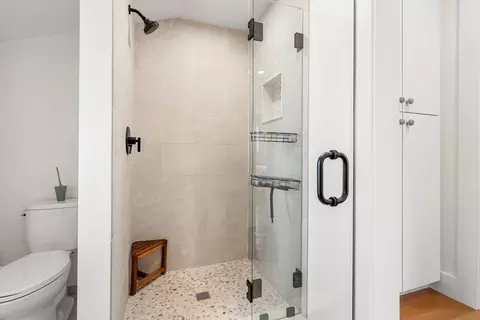 Bath - 11 Sherman St, Beverly, MA 01915 photo 6 of 6