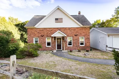106 Church St, Gilbertville, MA 01031