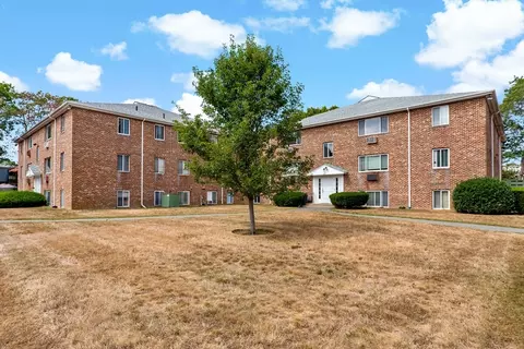 297 W Main St #12, Hyannis, MA 02601